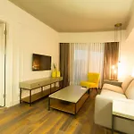 Doubletree By Hilton Airport Hotel