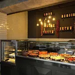 Doubletree By Hilton Airport