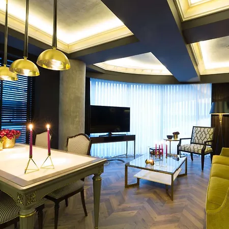 Doubletree By Hilton Airport 4* イズミル