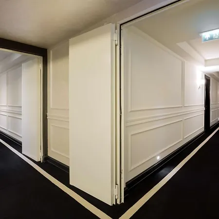 Doubletree By Hilton Airport