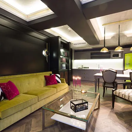 Doubletree By Hilton Airport