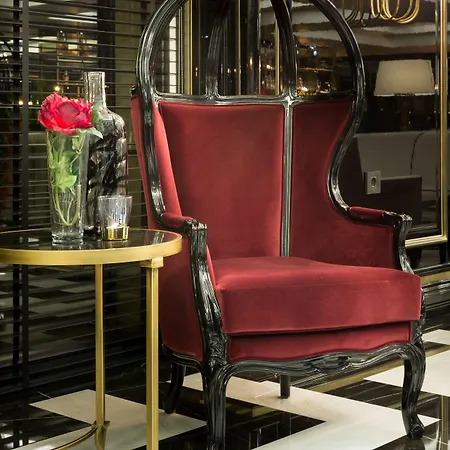 Doubletree By Hilton Airport 4*