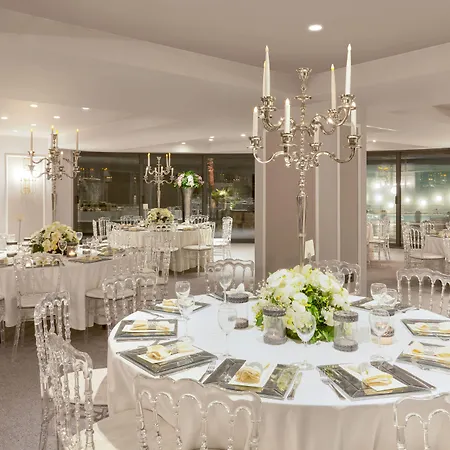 Doubletree By Hilton Airport 4* İzmir