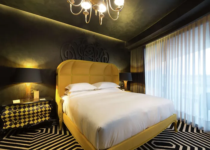 Doubletree By Hilton Airport Otel