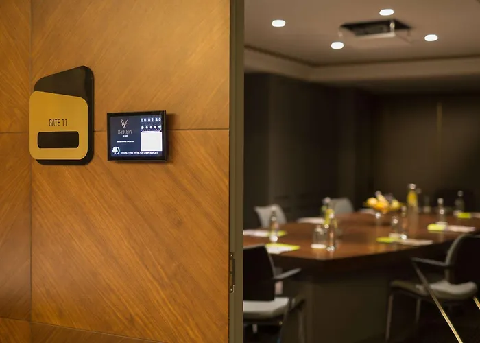 Doubletree By Hilton Airport Otel 4*