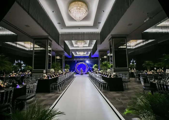 Otel Doubletree By Hilton Airport