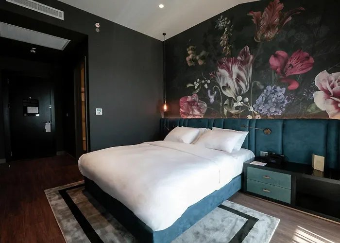 Doubletree By Hilton Airport Otel