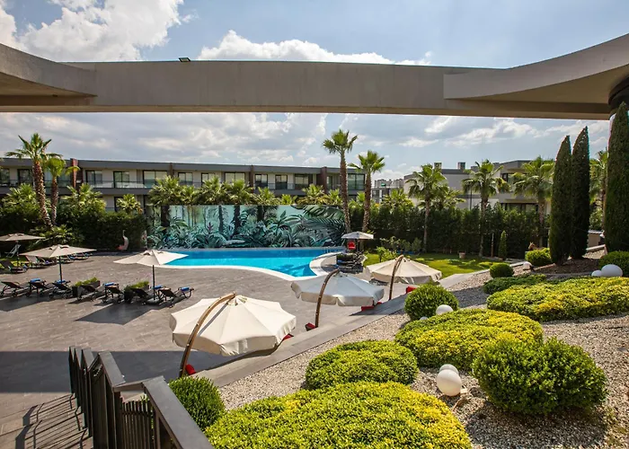Doubletree By Hilton Airport Otel 4*
