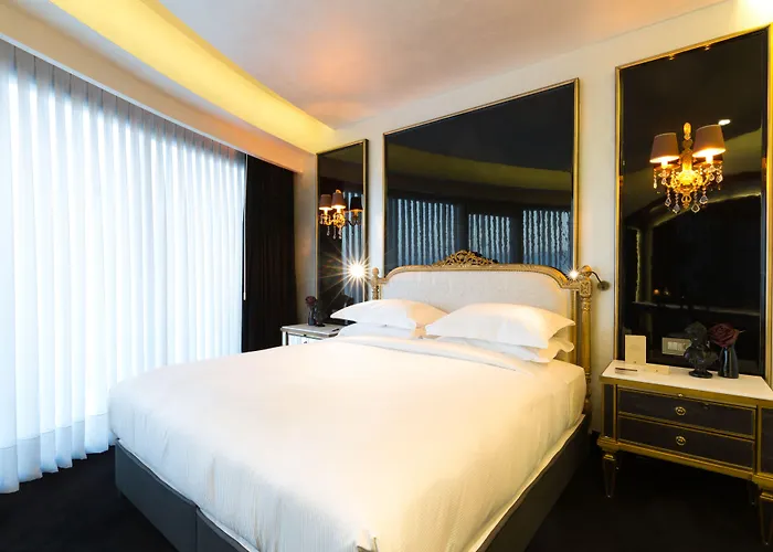 Otel Doubletree By Hilton Airport 4*