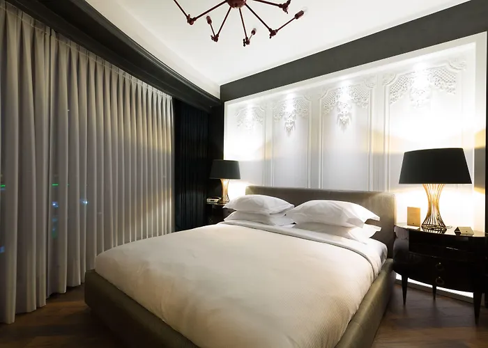 Otel Doubletree By Hilton Airport 4*