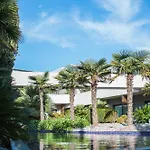 Doubletree By Hilton Airport מלון איזמיר