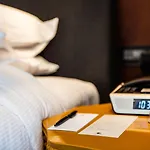 Hotel Doubletree By Hilton Airport 4*