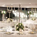 מלון Doubletree By Hilton Airport איזמיר