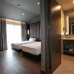 Hotel Doubletree By Hilton Airport