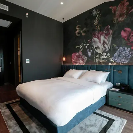 Doubletree By Hilton Airport Отель