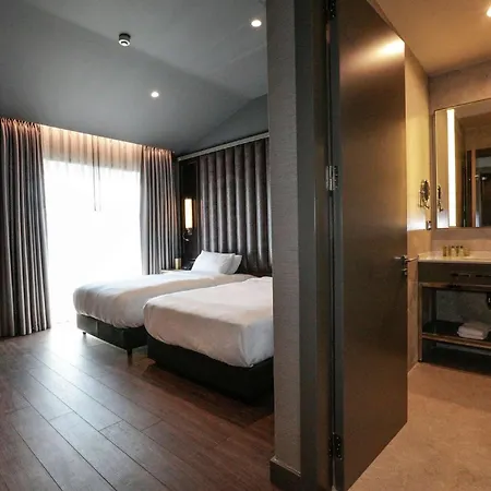 Hotel Doubletree By Hilton Airport 4*