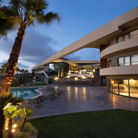 Szálloda Doubletree By Hilton Airport İzmir