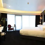 Hotel Doubletree By Hilton Airport