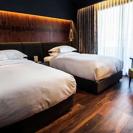 Hotel Doubletree By Hilton Airport