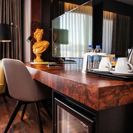 Doubletree By Hilton Airport Hotel Izmir