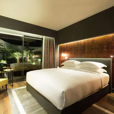 Hotel Doubletree By Hilton Airport 4*