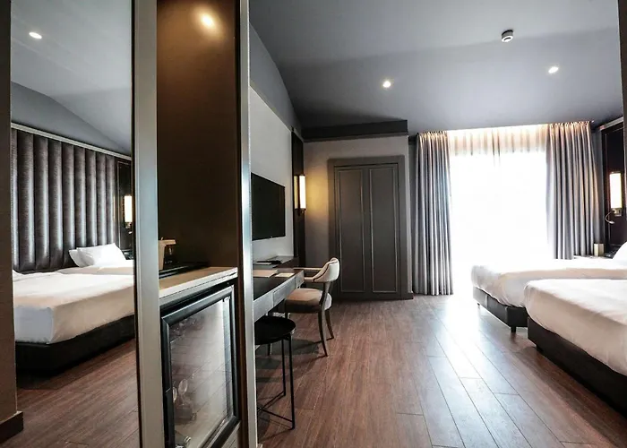 Doubletree By Hilton Airport 4*