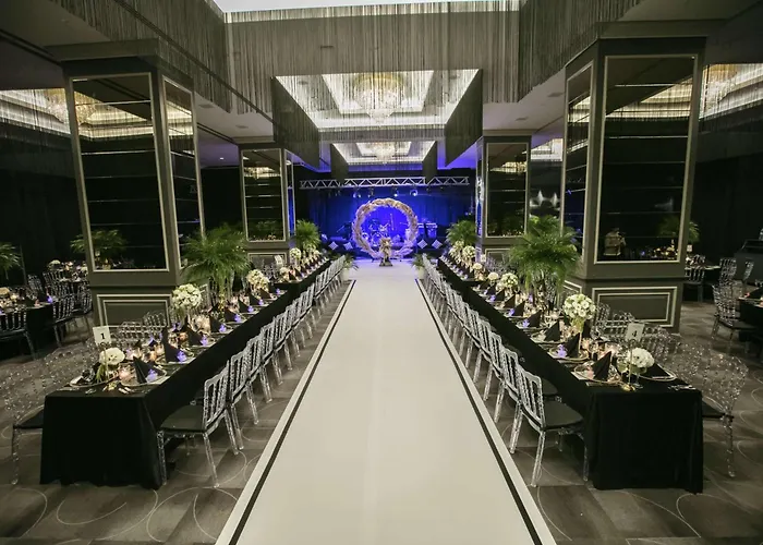 Doubletree By Hilton Airport 4* İzmir