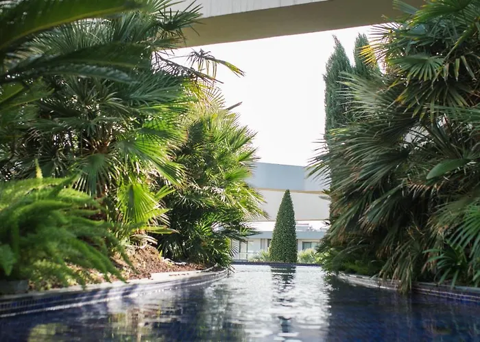 Doubletree By Hilton Airport İzmir