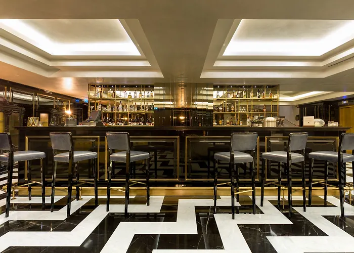 Hotel Doubletree By Hilton Airport 4*