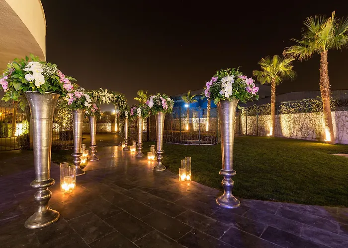 Doubletree By Hilton Airport Hotel 4*